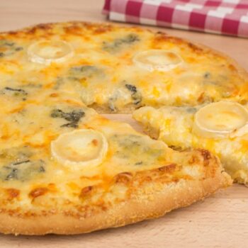 Six Cheese pizza recipe, a pizza with extra cheese