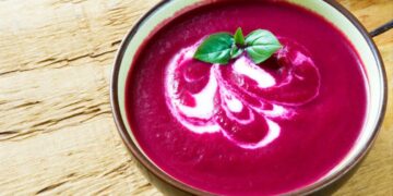 Beet and Apple Cream, a colorful and healthy recipe