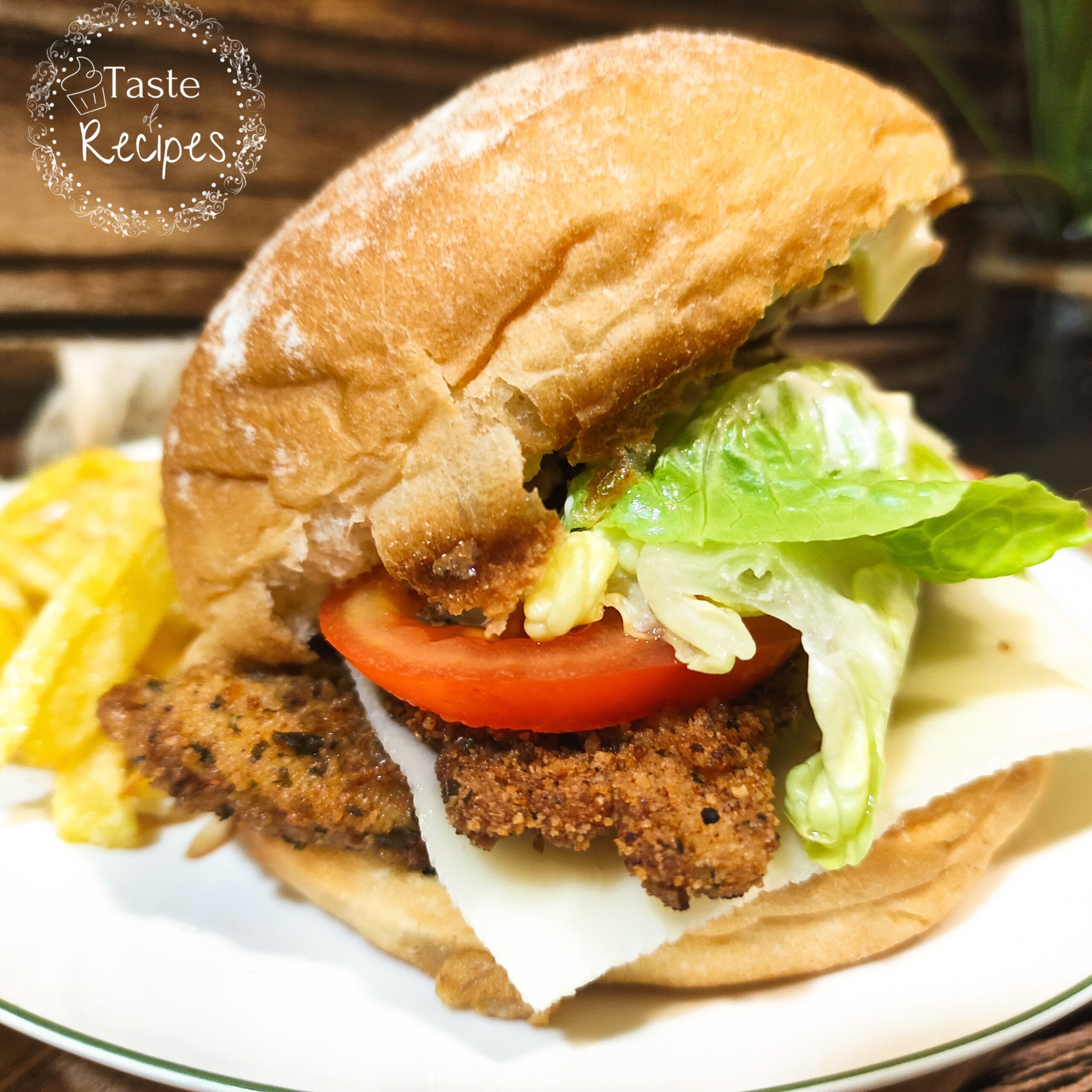 Breaded chicken burger, perfect for a different night out without leaving home.