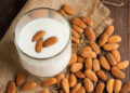 How to make Almond Milk at Home, the perfect milk substitute