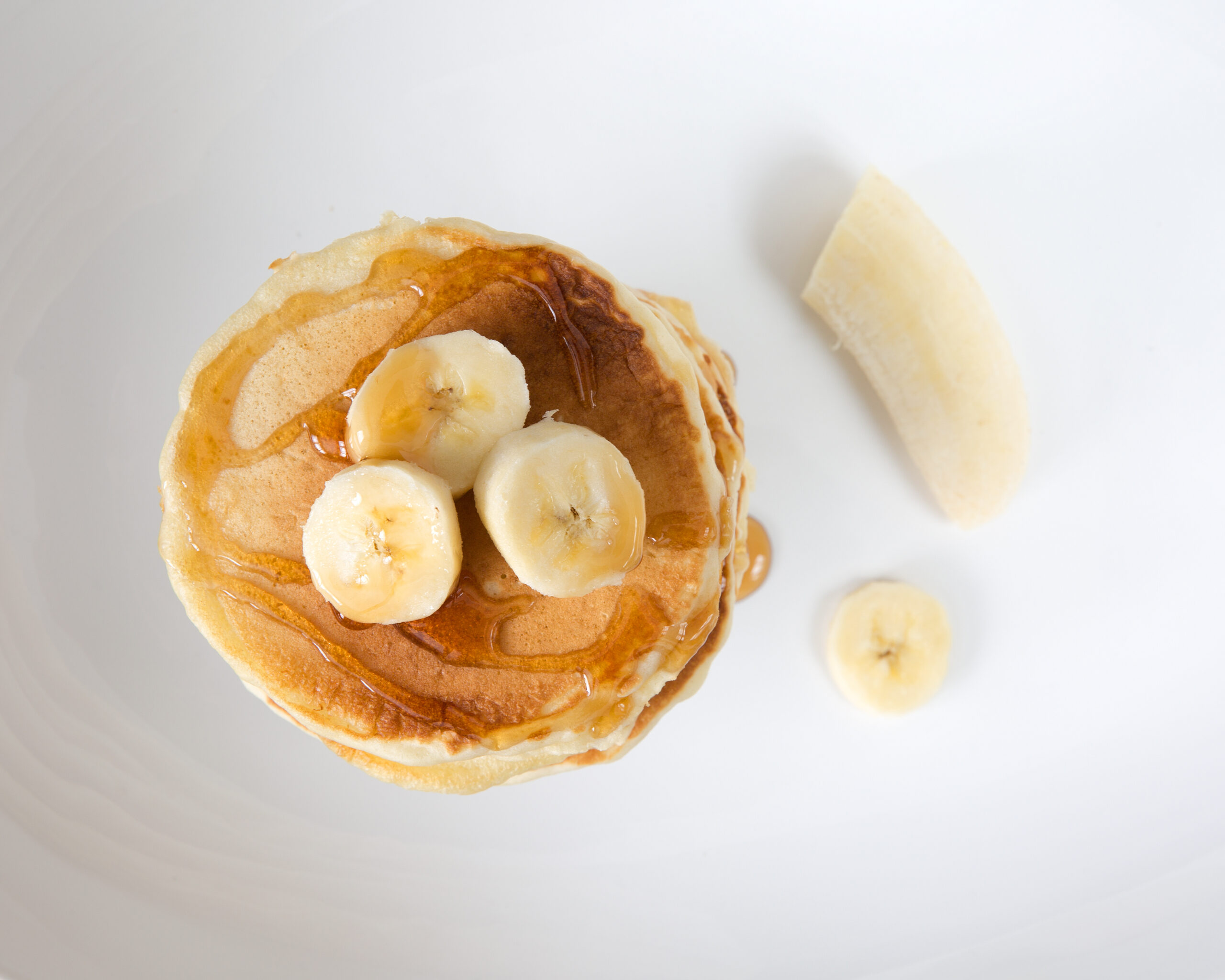 Light banana pancakes with oatmeal and sugar free recipe